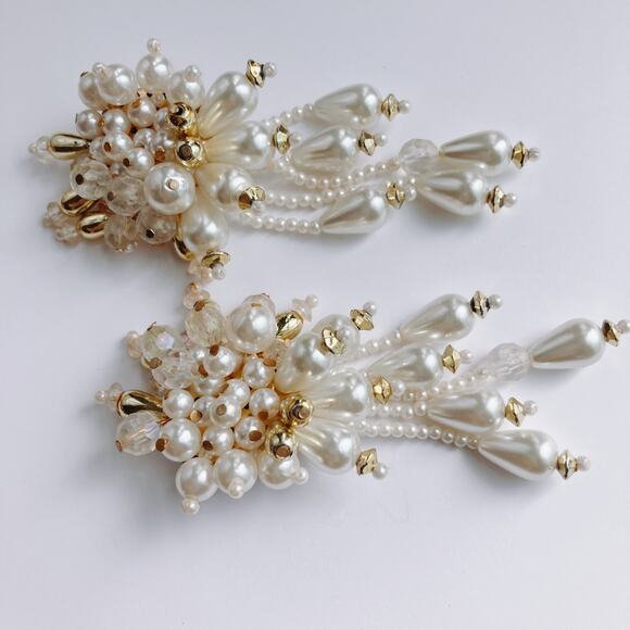 VTG Dangle Earrings Mid Century Gold Tone Faux Pearl AB Clip On 1960s - Picture 6 of 11